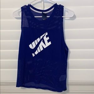 Women’s Nike Workout top